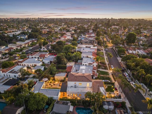 4223 Middlesex Dr, San Diego CA: https://media.crmls.org/mediaz/66629169-af55-4893-b359-1f8dfcdadae1.jpg