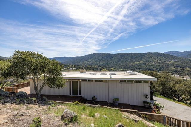 233 Vista Verde, Carmel Valley CA: https://media.crmls.org/mediaz/66629957-7315-4b3b-9497-9a35324cc13b.jpg