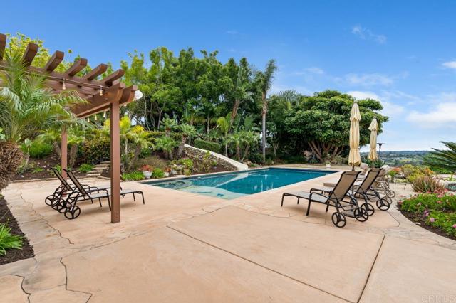 Detail Gallery Image 54 of 73 For 332 Cantle Ln, Encinitas,  CA 92024 - 5 Beds | 5/1 Baths