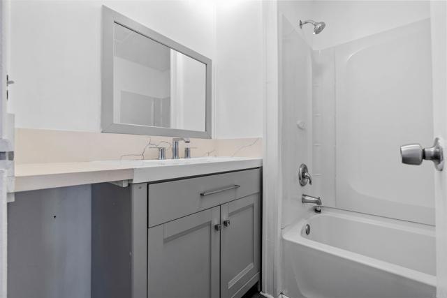 Detail Gallery Image 15 of 29 For 12044 Royal Rd #93,  El Cajon,  CA 92021 - 2 Beds | 1 Baths