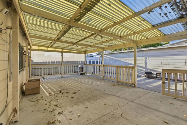 2801 Bartlett Street, Oakland CA: https://media.crmls.org/mediaz/6664a19c-8a9e-4a87-b92f-5bc3d8f35a01.jpg