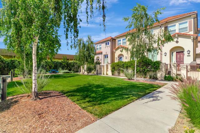 867 Neal, San Jose CA: https://media.crmls.org/mediaz/66670075-c0c7-4c81-bb99-ce16821bfb53.jpg