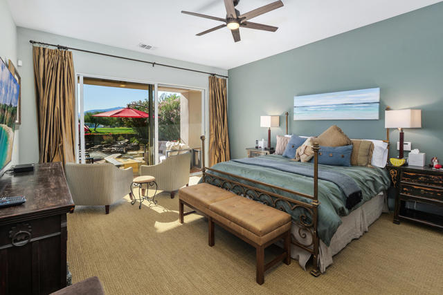 284 Loch Lomond Road, Rancho Mirage CA: https://media.crmls.org/mediaz/6667bb44-a9f5-4eb5-a928-7f5b997aee15.jpg