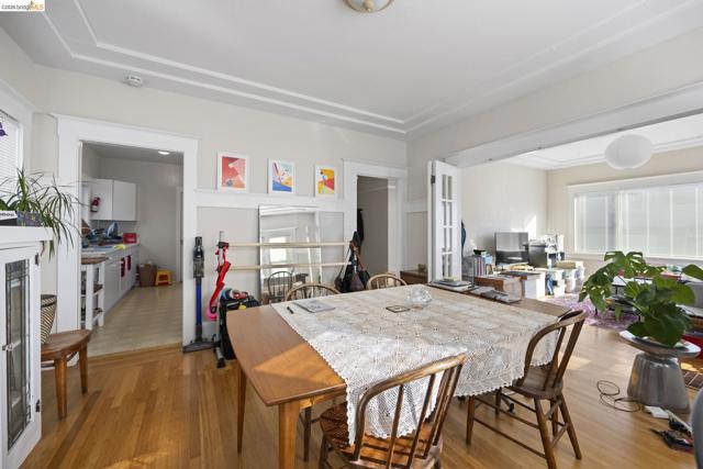 Image 24 of 42 For 4045 Manila Ave