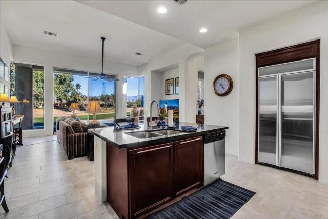 247 Loch Lomond Road, Rancho Mirage CA: https://media.crmls.org/mediaz/666ab278-ba2f-40b3-9011-76fa98fca4cd.jpg