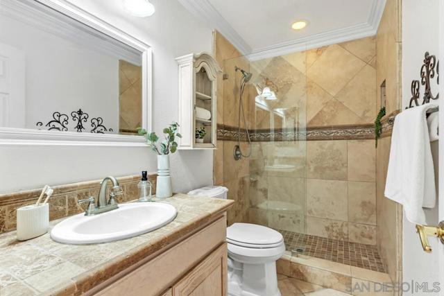 45703 Calle Ayora, Temecula CA: https://media.crmls.org/mediaz/666c1afe-b674-4673-a6fb-3963f8e77d8b.jpg