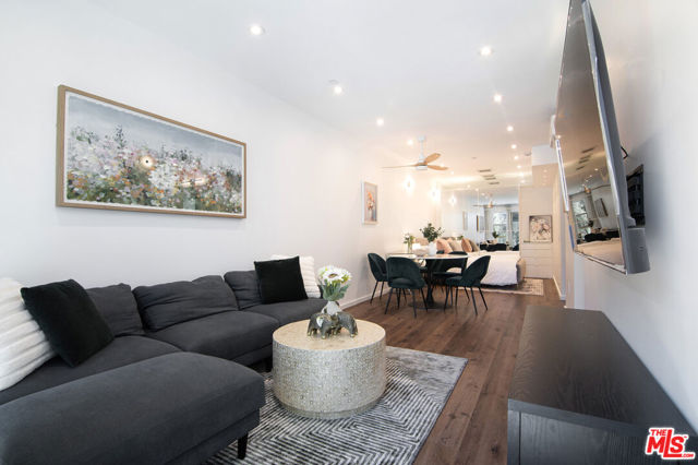 1623 S Bedford Street, Los Angeles CA: https://media.crmls.org/mediaz/666c48fe-11fa-4485-9b1e-8da17e0b9e49.jpg