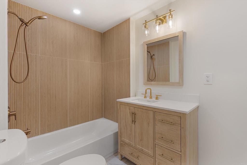 4020 Dwight St - photo 9