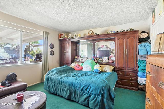 2049 Stanford Drive, Simi Valley CA: https://media.crmls.org/mediaz/666cdb6f-385c-4424-bc05-86b9b46388a8.jpg