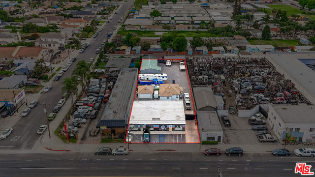 2446 2452 Durfee Avenue, El Monte CA: https://media.crmls.org/mediaz/666d0549-e7df-4dcd-aa36-0775cadab712.jpg