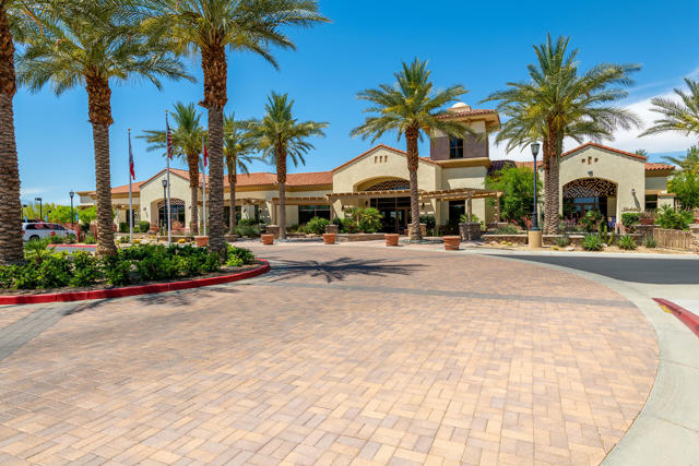 39007 Camino Orquesta, Indio CA: https://media.crmls.org/mediaz/666d5eb2-f6e5-4e1e-9114-ab509d9dc198.jpg