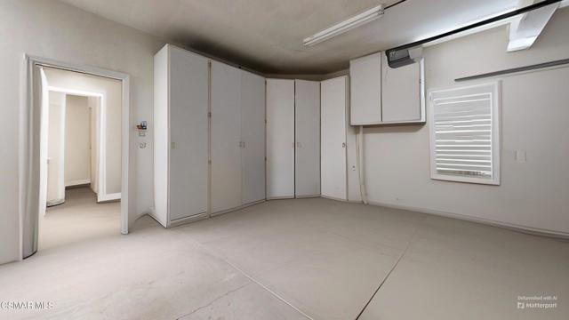 2343 Solway Court, Thousand Oaks CA: https://media.crmls.org/mediaz/666e09b5-7844-4eb1-b898-27b8f51ba977.jpg