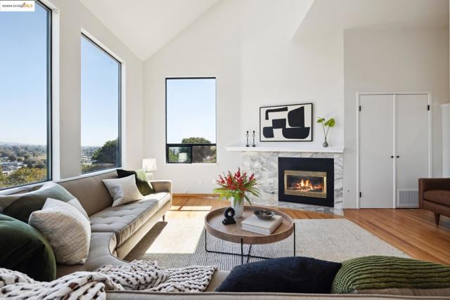 935 Hillside Ave, Albany CA: https://media.crmls.org/mediaz/666ef2a0-b402-4675-9770-cbee131eaf10.jpg