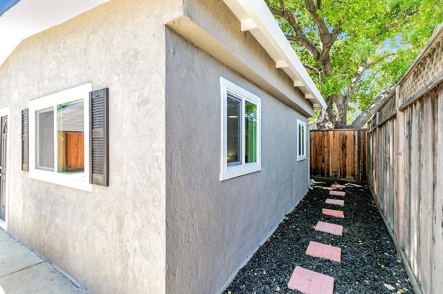 197 S 24th Street, San Jose CA: https://media.crmls.org/mediaz/666f0735-8d54-4849-95c7-b5b2ea08d92c.jpg