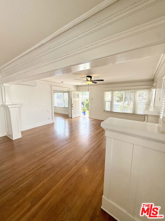 1436 S Norton Avenue, Los Angeles CA: https://media.crmls.org/mediaz/666f0c2f-8b36-4389-9fbe-c1b15dc1e07f.jpg