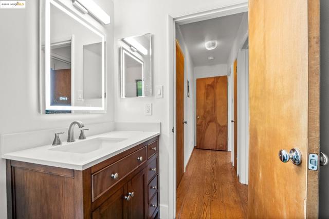 1730 Highland Pl, Berkeley CA: https://media.crmls.org/mediaz/666f23d5-dc8e-4983-9fb0-d8e61b86148c.jpg