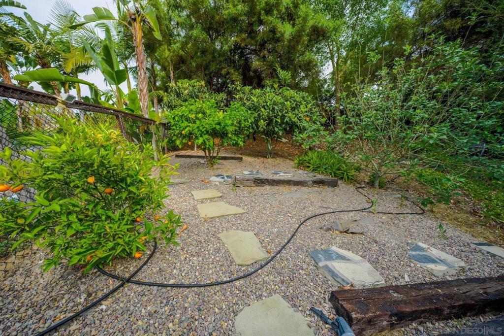 2889 Camden Dr - photo 17