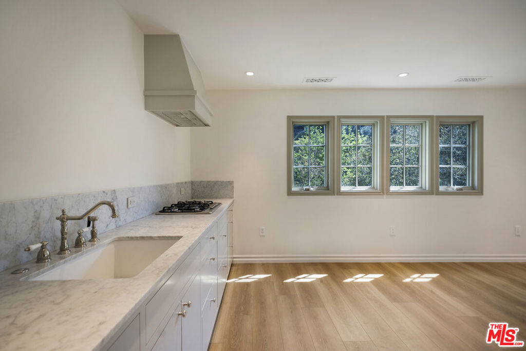 3132 Belden Drive
