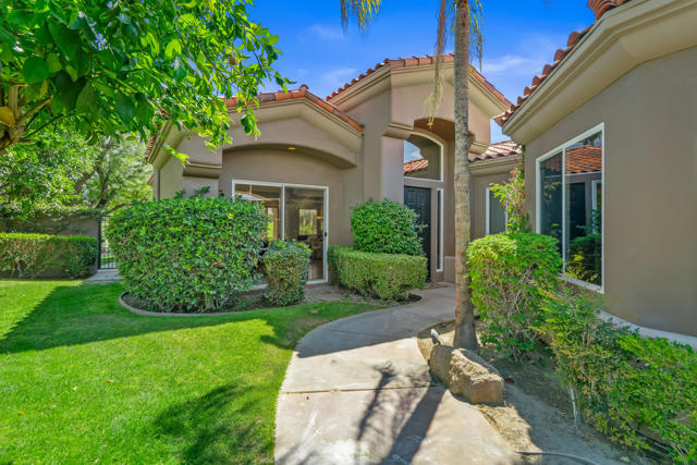 851 Mesa Grande Drive, Palm Desert, CA 92211