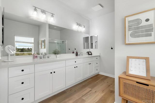 1643 Raecorte Place, Escondido CA: https://media.crmls.org/mediaz/6673b5bc-9273-4d14-ade5-5ed22c1c7494.jpg