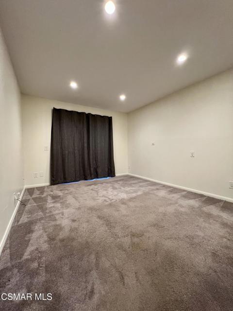 1342 Hillcrest Drive, Thousand Oaks CA: https://media.crmls.org/mediaz/66740af3-114e-4aa5-8c00-57d419d095b7.jpg