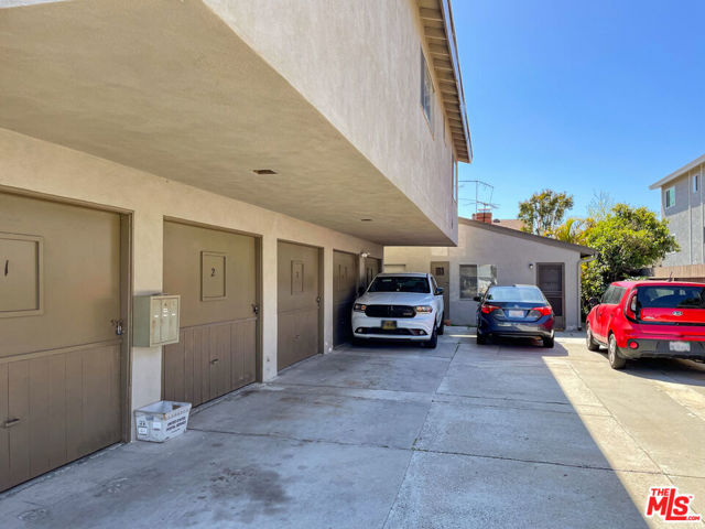 2116 WARFIELD Avenue, Redondo Beach, California 90278, ,Residential Income,Sold,WARFIELD,22139161