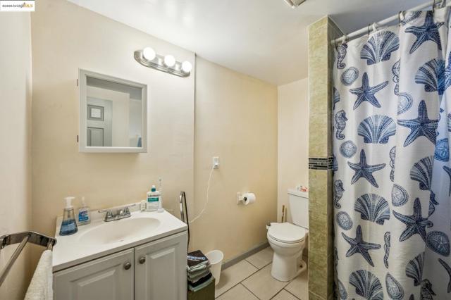 1820 International Blvd, Oakland CA: https://media.crmls.org/mediaz/6674b885-4ccb-46c6-a920-1e25099060b6.jpg