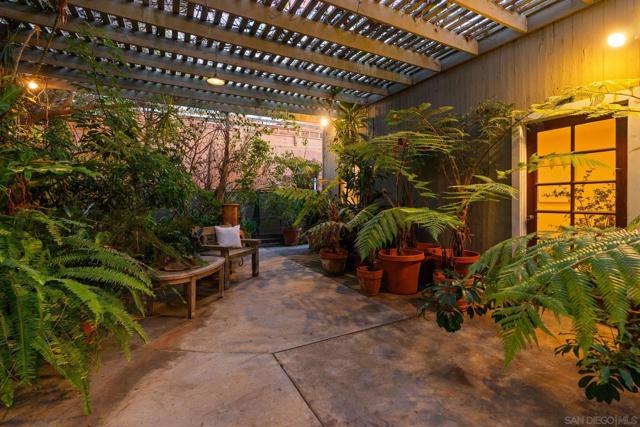 13635 Pine Needles, Del Mar CA: https://media.crmls.org/mediaz/66751dcc-c814-4356-919c-49db0d55c066.jpg