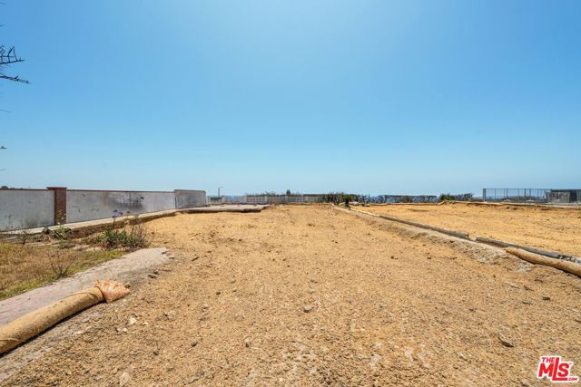 18348 Clifftop Way photo 3