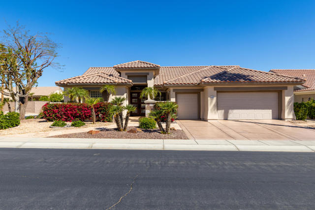 78210 Gray Hawk Drive, Palm Desert CA: https://media.crmls.org/mediaz/66754d28-418b-4106-92ff-9e031fb9f5b7.jpg
