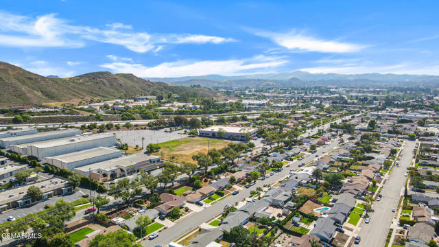 839 Jenny Drive, Newbury Park CA: https://media.crmls.org/mediaz/66760b7f-bfbc-4472-8428-4117c55a0018.jpg