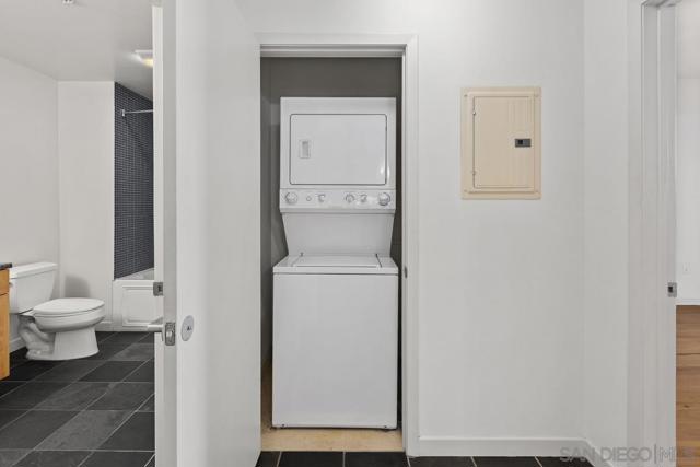 1150 J Street, San Diego CA: https://media.crmls.org/mediaz/66761f50-c980-42f5-b661-ddde06812db3.jpg