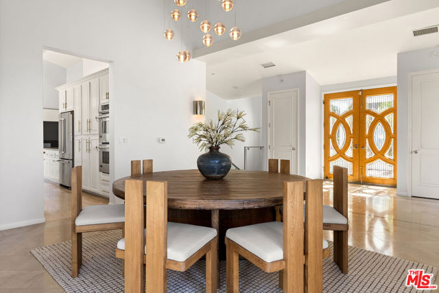 2671 Astral Drive, Los Angeles CA: https://media.crmls.org/mediaz/6676ca7d-1c09-4505-a846-b03ce97304a7.jpg