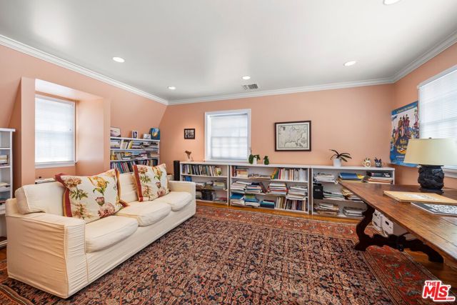 12309 9th Helena Drive, Los Angeles CA: https://media.crmls.org/mediaz/667769fa-a347-4e18-8317-6e2667cdb242.jpg