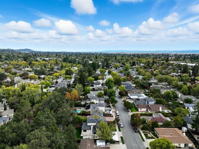 2766 Carolina Avenue, Redwood City CA: https://media.crmls.org/mediaz/66785571-2e63-4897-a982-4f8ef3d8c191.jpg
