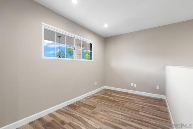 Image 27 of 33 For 5122 Edgeworth