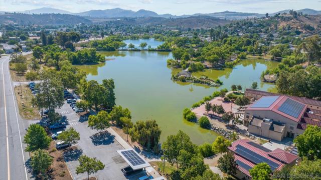9920 22 River St, Lakeside CA: https://media.crmls.org/mediaz/6678acca-bd7b-4416-9098-f41f2f1c31bf.jpg