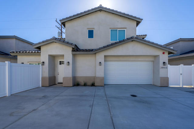33912 Whispering Palms Trail, Cathedral City CA: https://media.crmls.org/mediaz/6678ad36-1199-443a-9bf8-179fe75df6f4.jpg