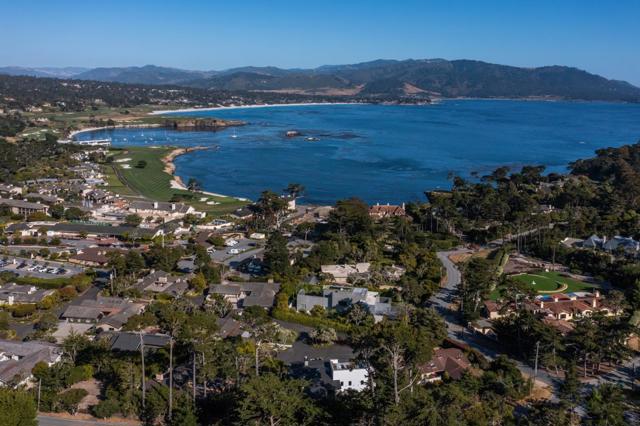 3301 17 Mile Drive, Pebble Beach CA: https://media.crmls.org/mediaz/6678bc34-52ad-448a-8aca-0b41338cbc5c.jpg