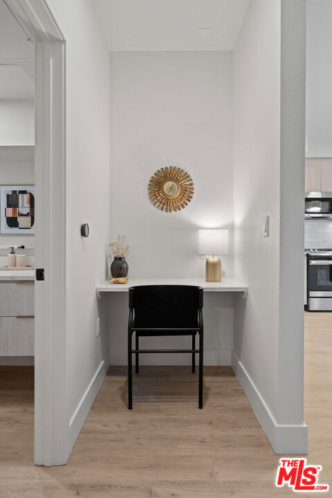 250 E Broadway, Long Beach CA: https://media.crmls.org/mediaz/66793295-7f4b-4537-9412-880a9f2eaac4.jpg