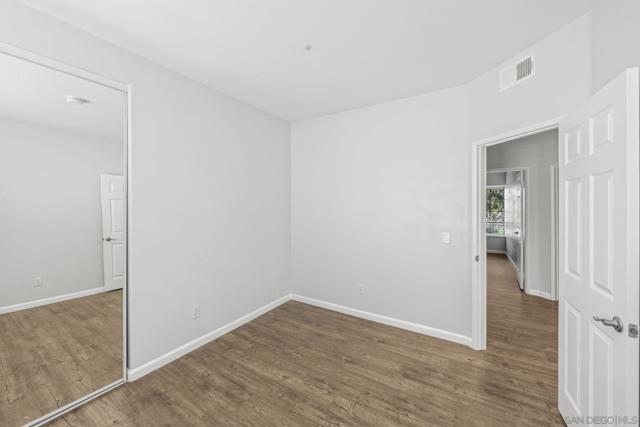 Image 24 of 41 For 16458 Avenida Venusto C  C