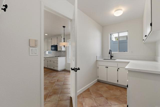 Detail Gallery Image 19 of 47 For 6012 Piros Way, Oceanside,  CA 92056 - 2 Beds | 2/1 Baths