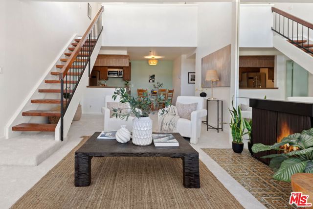 625 Esplanade, Redondo Beach, California 90277, 3 Bedrooms Bedrooms, ,2 BathroomsBathrooms,Residential,For Sale,Esplanade,25606497