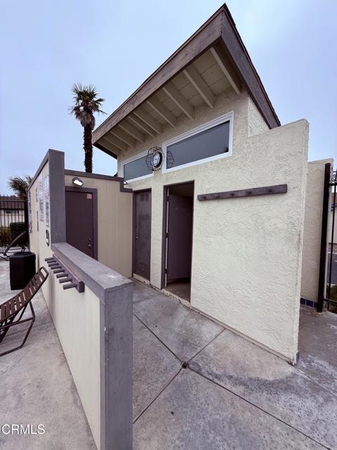 1840 #2 Lookout Drive, Oxnard CA: https://media.crmls.org/mediaz/667b2a3c-f72c-4cd3-b592-17fc1559403d.jpg