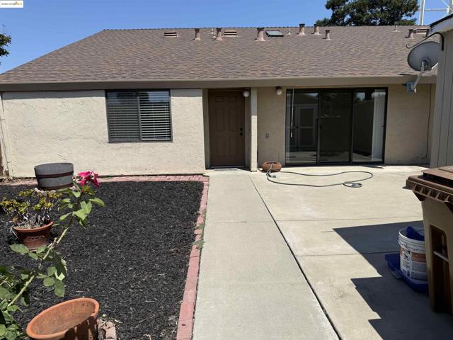 916 VILLA TERRACE, Brentwood CA: https://media.crmls.org/mediaz/667be065-0983-42a4-9a8f-a1d4665128a7.jpg