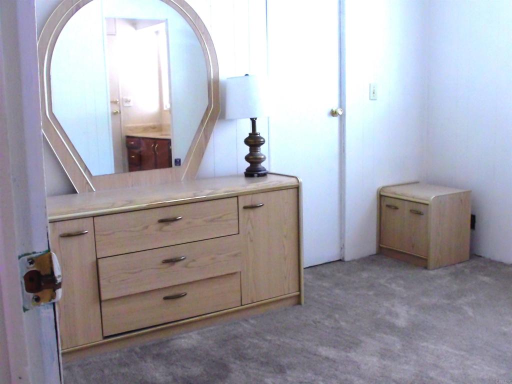 2300 Valley Parkway - photo 15