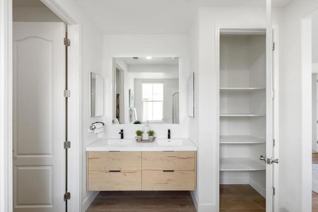 201 Keech Drive,  CA: https://media.crmls.org/mediaz/667e83fb-b757-4920-bb66-e0f585d2588e.jpg