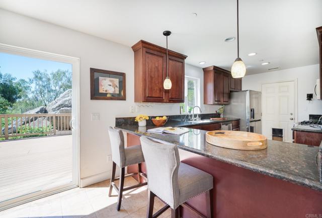 Detail Gallery Image 11 of 41 For 1023 Olive Ave, Ramona,  CA 92065 - 3 Beds | 3/1 Baths