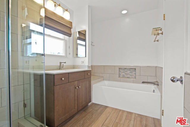 4352 Lyceum Avenue, Los Angeles CA: https://media.crmls.org/mediaz/667f464f-062b-418d-a7f4-fb0e9d23a30b.jpg