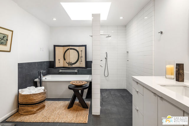 46 Princeton Drive, Rancho Mirage CA: https://media.crmls.org/mediaz/667f79a1-21d8-4592-9f30-18a582df3dd6.jpg